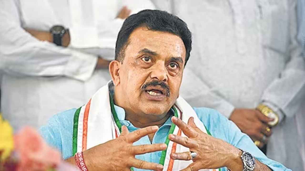 కాంగ్రెస్‌లో ఐదు అధికార కేంద్రాలు