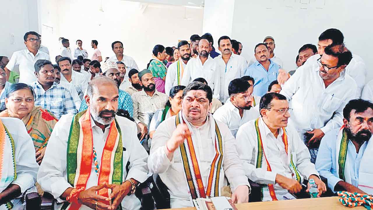 Siricilla | సిరిసిల్ల వస్త్రపరిశ్రమ సంక్షోభానికి తెర.. కేసీఆర్‌ హెచ్చరికతో దిగొచ్చిన ప్రభుత్వం