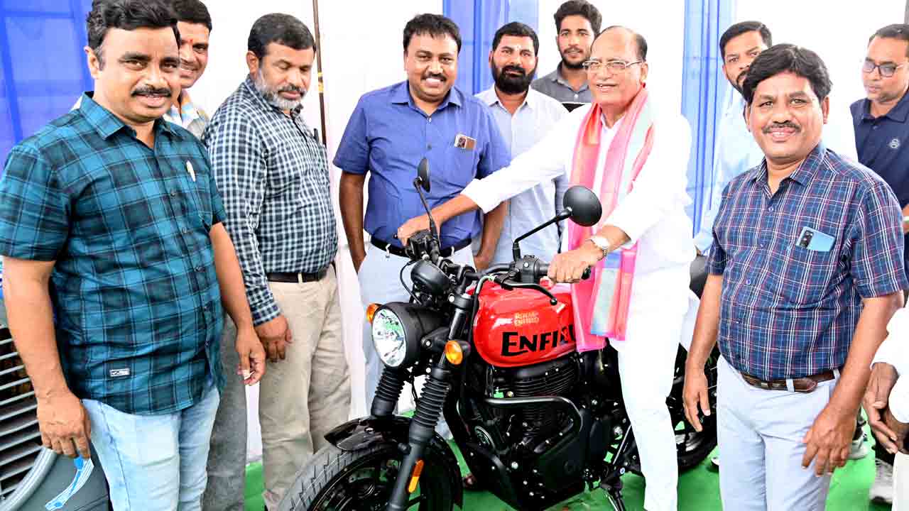 ఆటో షోకు అద్భుతమైన స్పందన