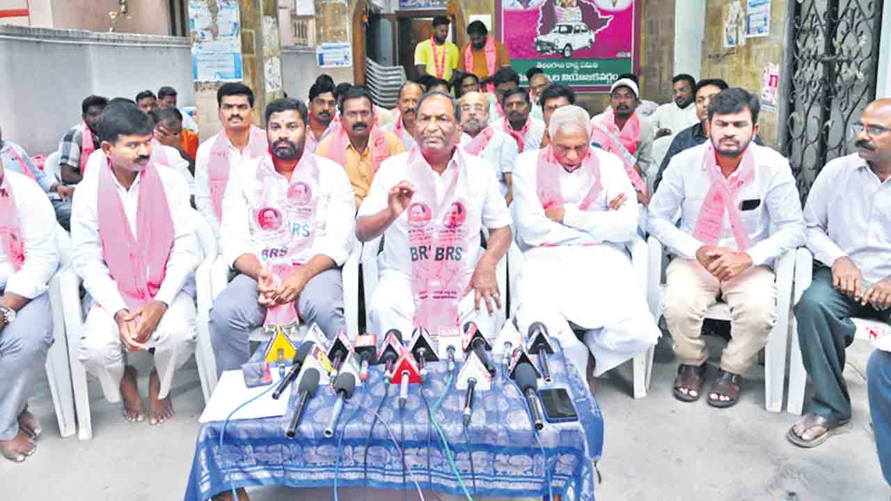 అబద్ధాల పునాదులపై కాంగ్రెస్‌ పాలన