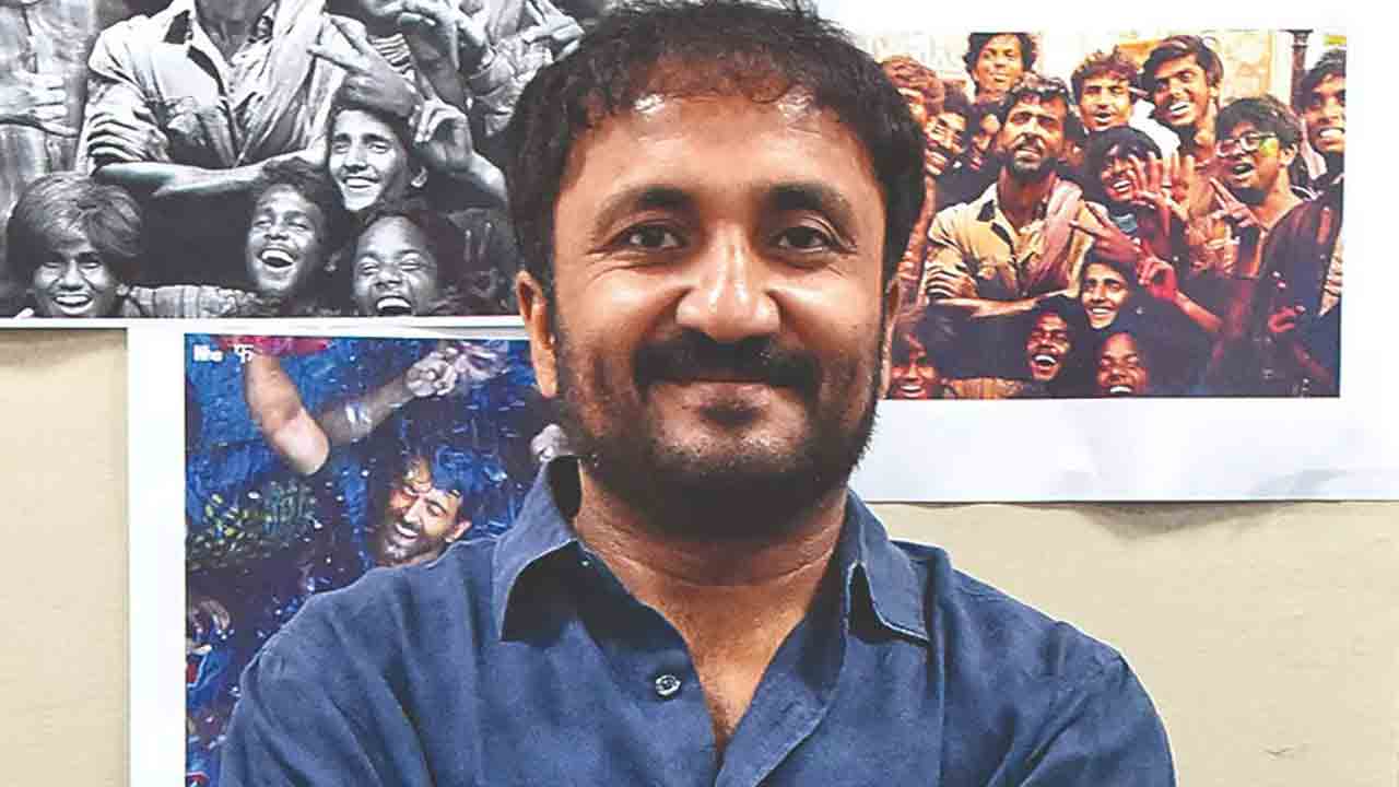 పేద విద్యార్థుల కోసం ఆన్‌లైన్‌ విద్యా వేదిక