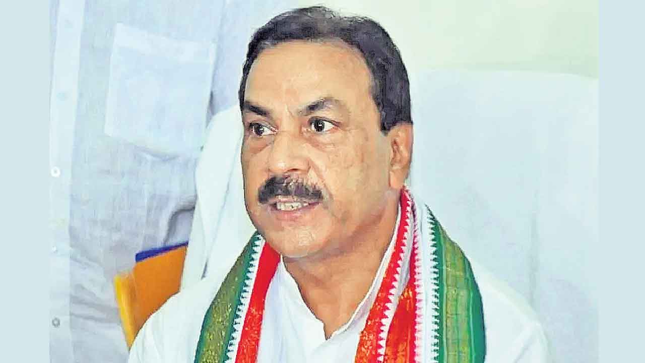 Congress | టికెట్ల కేటాయింపులో మొండి చెయ్యి.. కాంగ్రెస్‌ను ముస్లింలు నమ్మడం లేదు: పార్టీ సీనియర్‌ నేత ఆరిఫ్‌