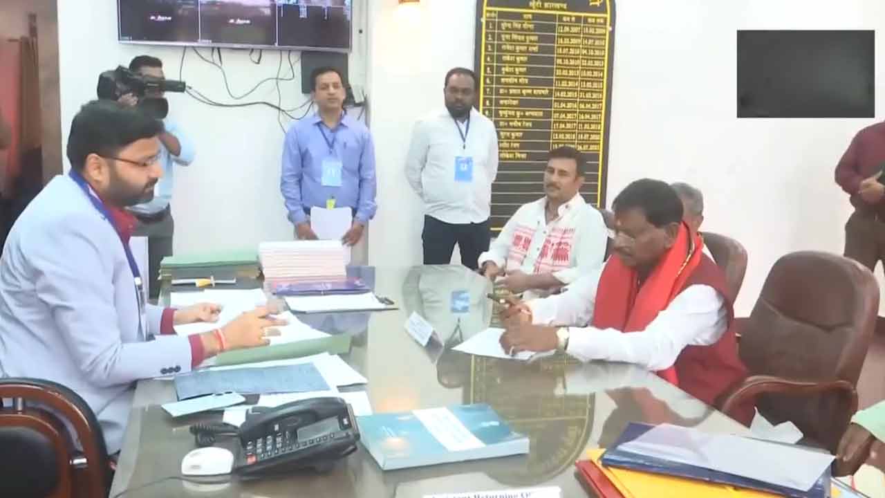 Arjun Munda | కుంతి లోక్‌సభ స్థానానికి కేంద్ర మంత్రి అర్జున్‌ ముండా నామినేషన్‌.. Videos