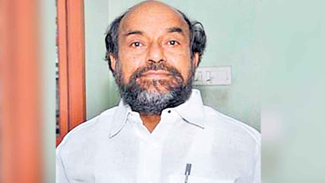 సంక్షేమ హాస్టళ్ల బిల్లులివ్వండి : ఆర్ కృష్ణయ్య
