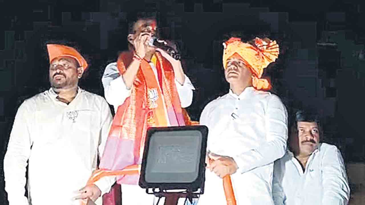 Etela Rajender | అబద్ధాల రేవంత్‌ పాలన అట్టర్‌ ఫ్లాప్‌.. సీఎం పనికిమాలిన మాటలు నమ్మి మరోసారి మోసపోవద్దు: ఈటల రాజేందర్‌