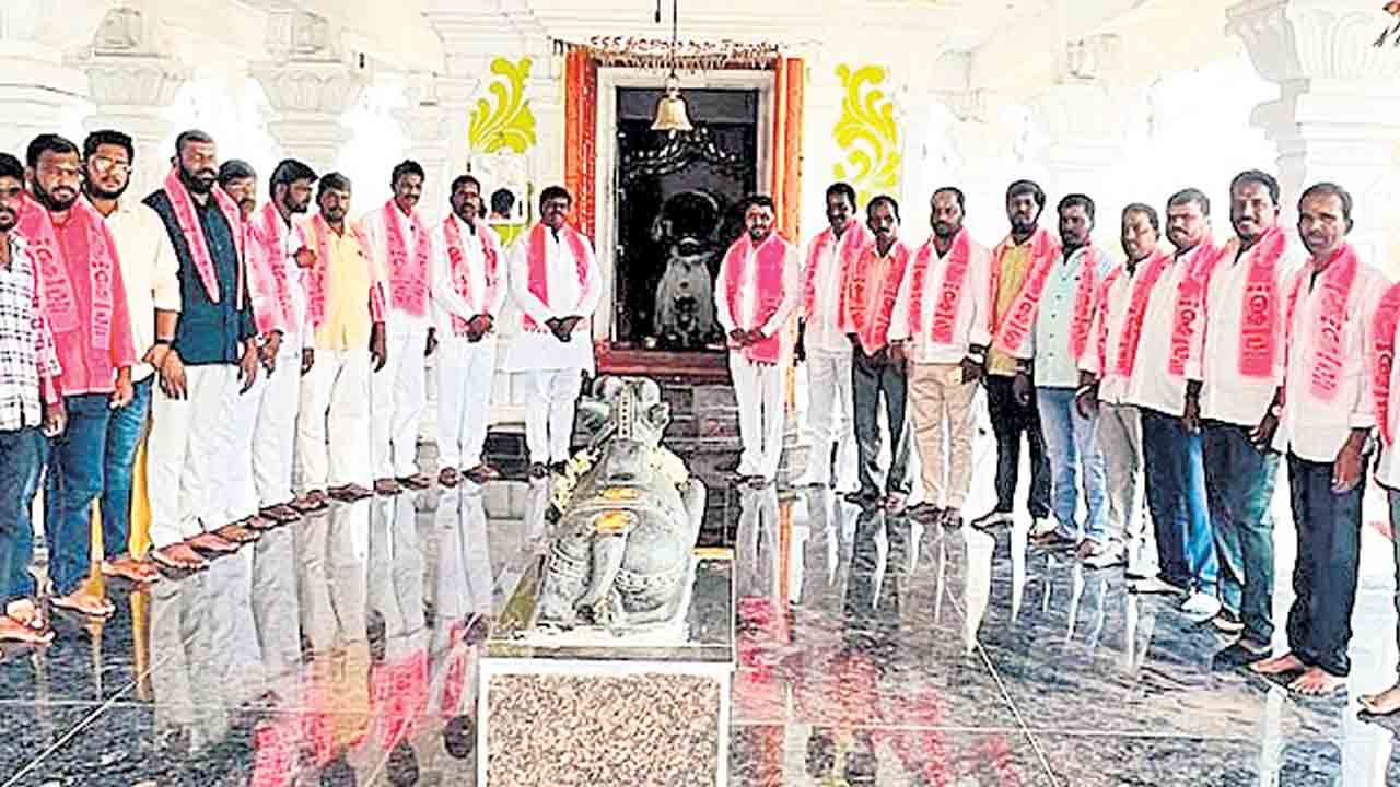 కాంగ్రెస్‌వి మోసపూరిత హామీలు