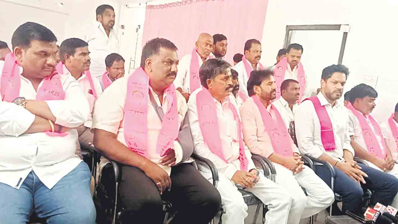 అధికారంలోకి వచ్చిన కాంగ్రెస్‌పై..100 రోజుల్లోనే వ్యతిరేకత