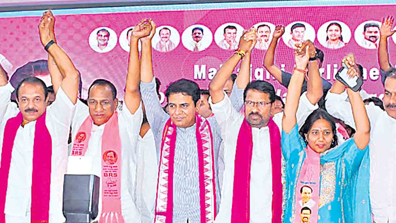 కాంగ్రెస్‌, బీజేపీ కుట్రలను తిప్పికొట్టాలి