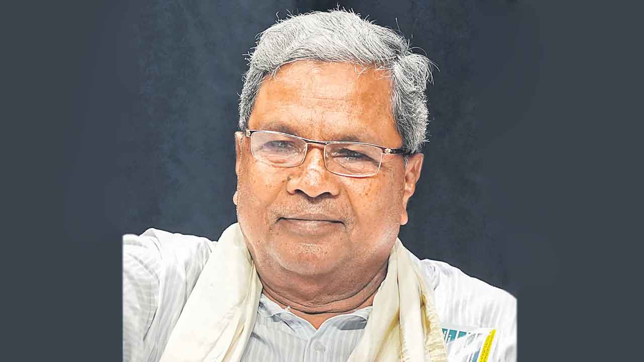 ఒక్కో ఎమ్మెల్యేకు 50 కోట్లు ఎర