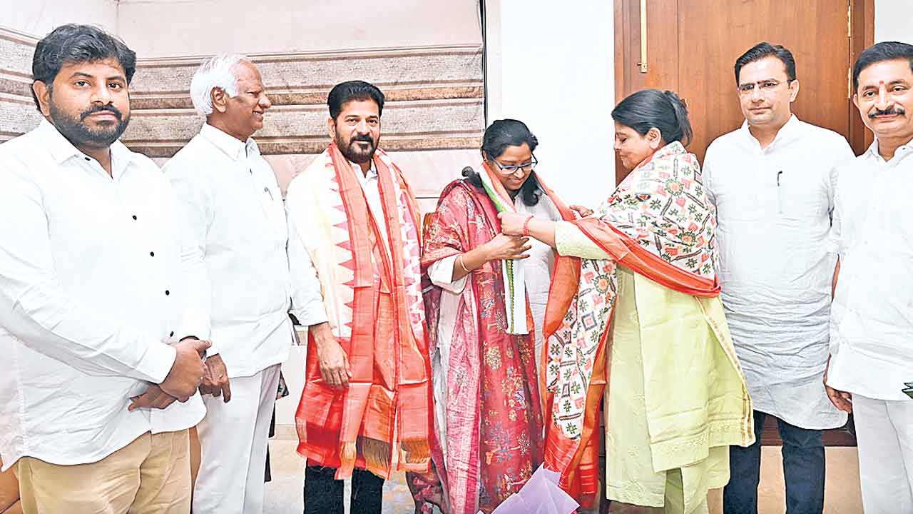 ప్రజలే గుణపాఠం చెప్తారు!