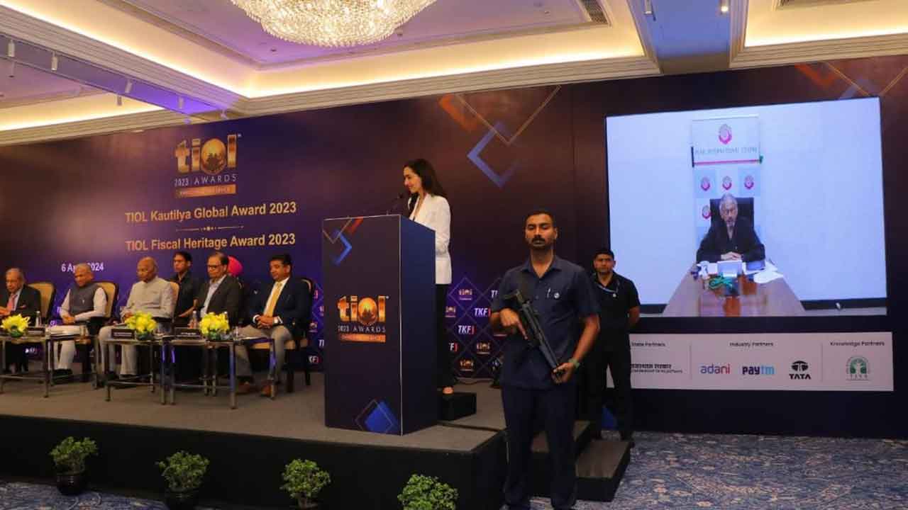 సింగిల్‌ జీఎస్టీ రేటుండాలి