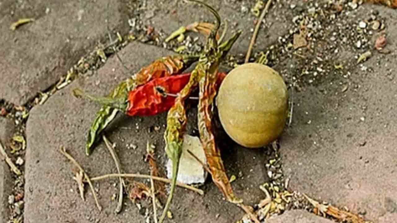 AP SSC Student | మార్కులు వేయకుంటే తాతతో చెప్పి చేతబడి చేయిస్తా.. 10th జవాబు పత్రంలో విద్యార్థి వార్నింగ్‌..!