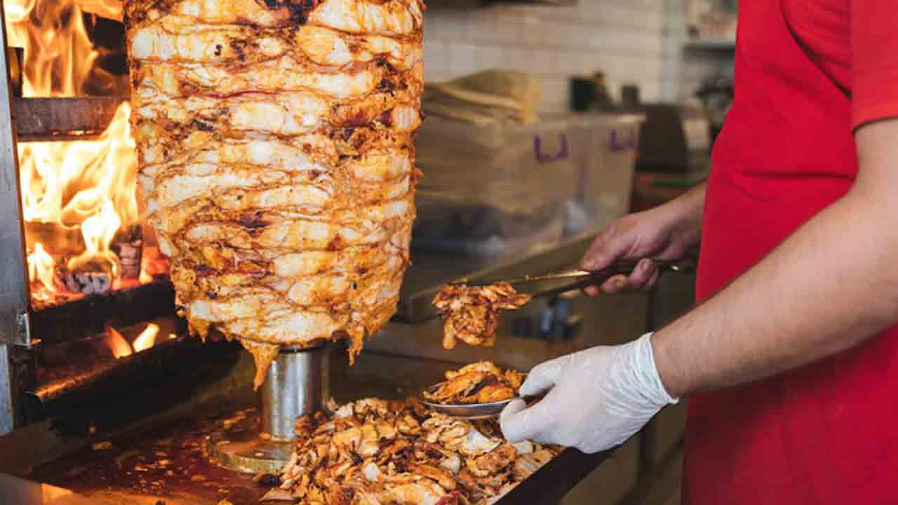 Chicken Shawarma | చికెన్‌ షావర్మా తిని.. 12 మందికి అస్వస్థత