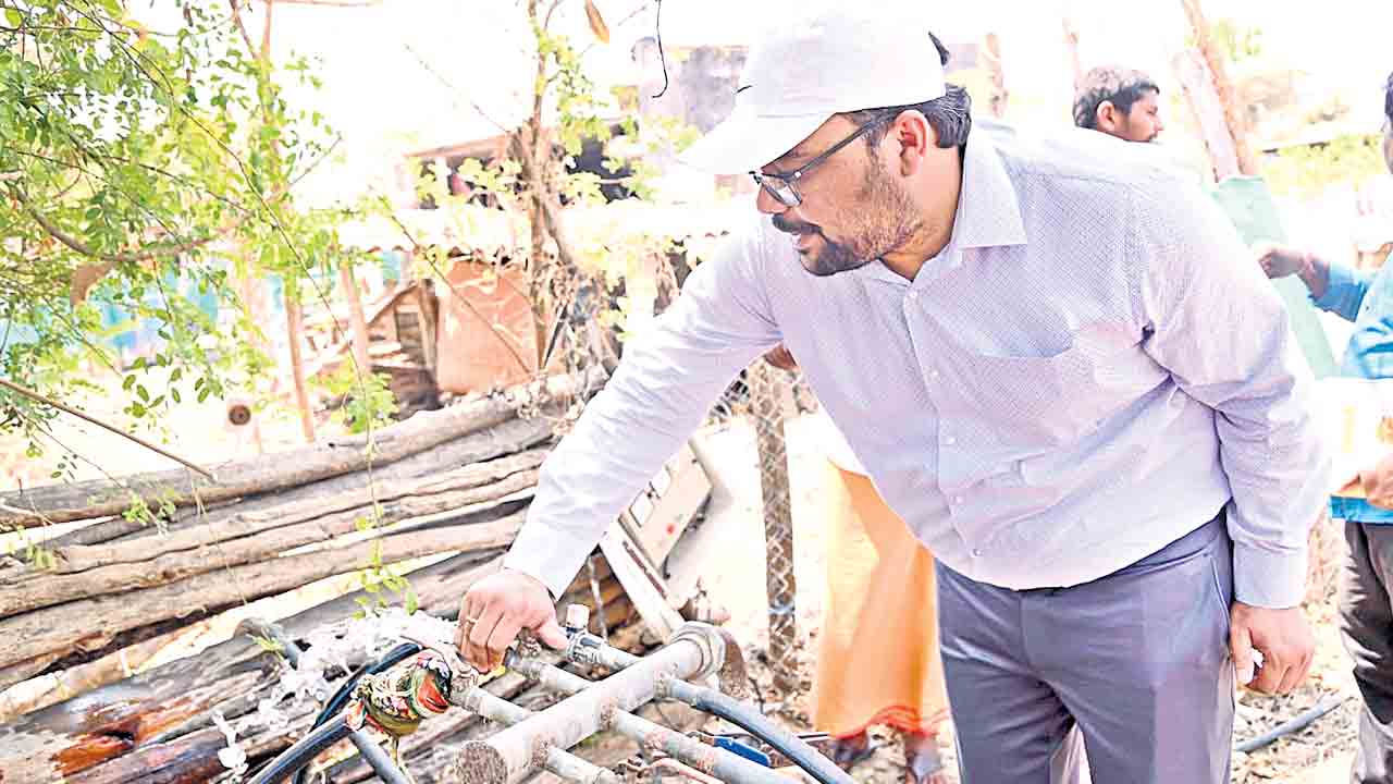 గ్రామాల్లో తాగు నీటి ఎద్దడి ఉండొద్దు