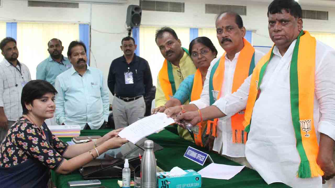 నామినేషన్లు షురూ..