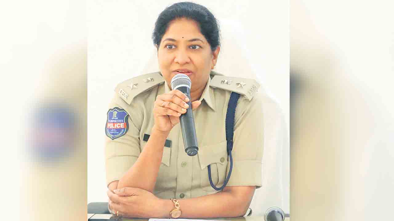 సైబర్‌ బాధితులు ఫిర్యాదు చేయాలి