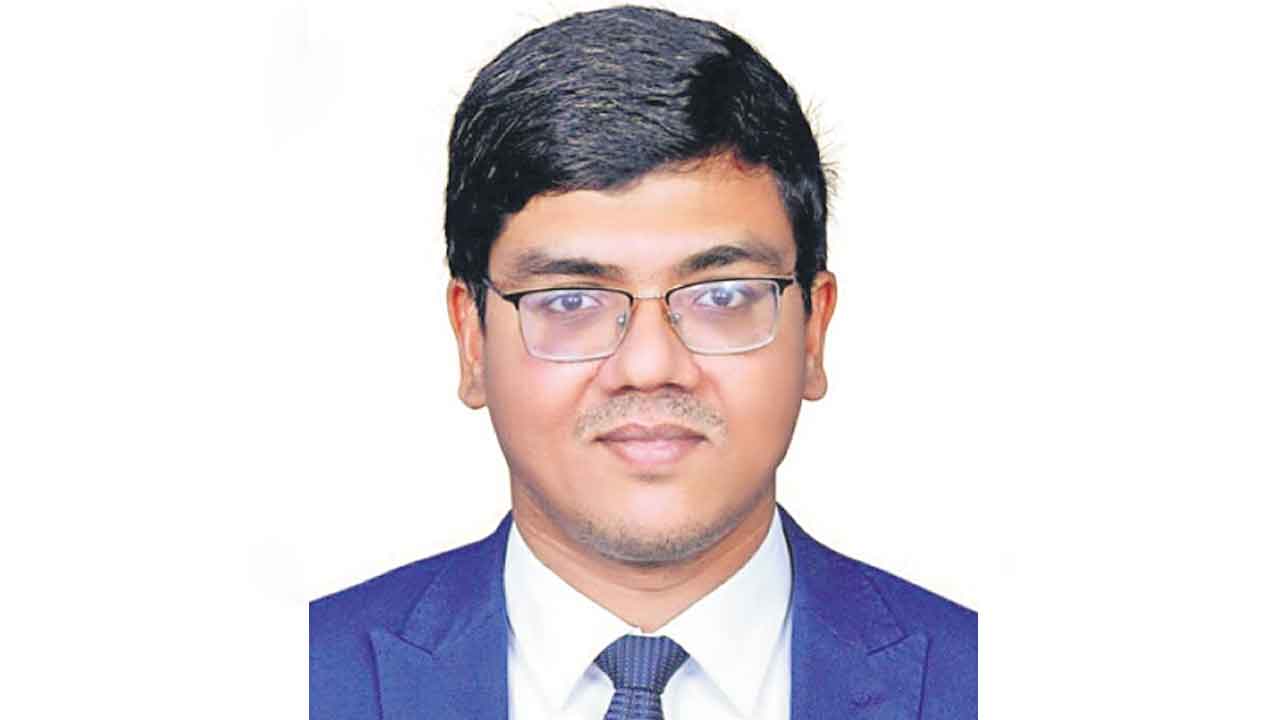 నల్లగొండ జిల్లావాసి ధీరజ్‌రెడ్డికి 173వ ర్యాంకు