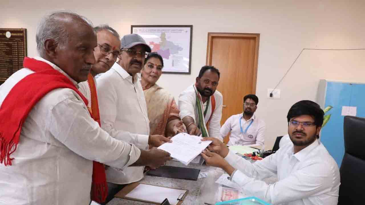 ముగిసిన నామినేషన్ల పర్వ్ం