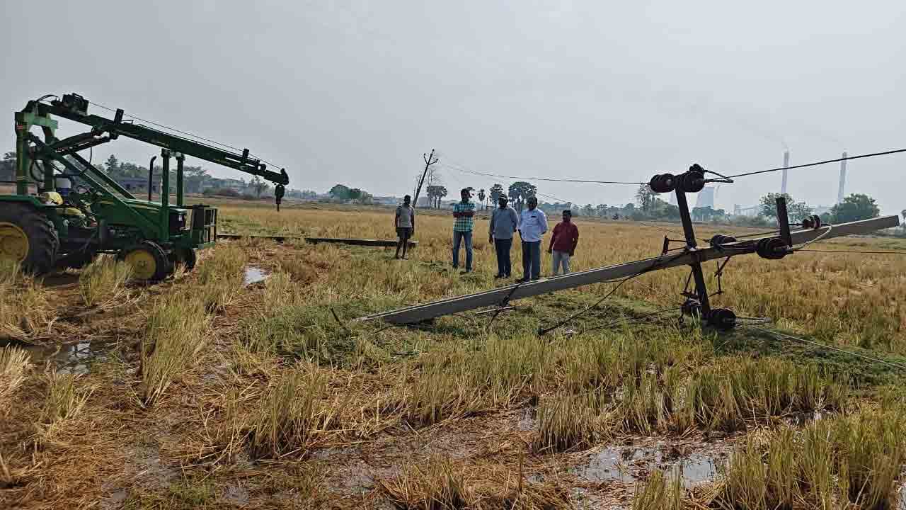 అకాల నష్టం.. రూ.కోటి