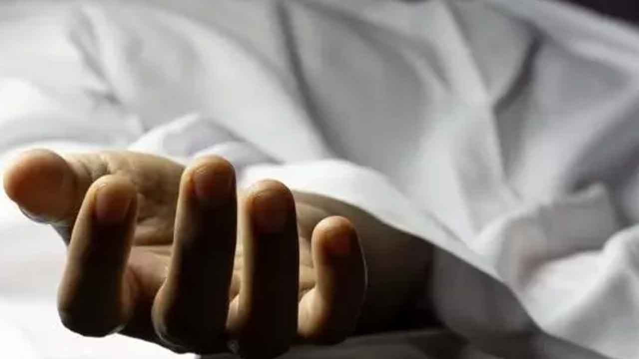 భూమి కోసం రైతుపై హత్యాయత్నం