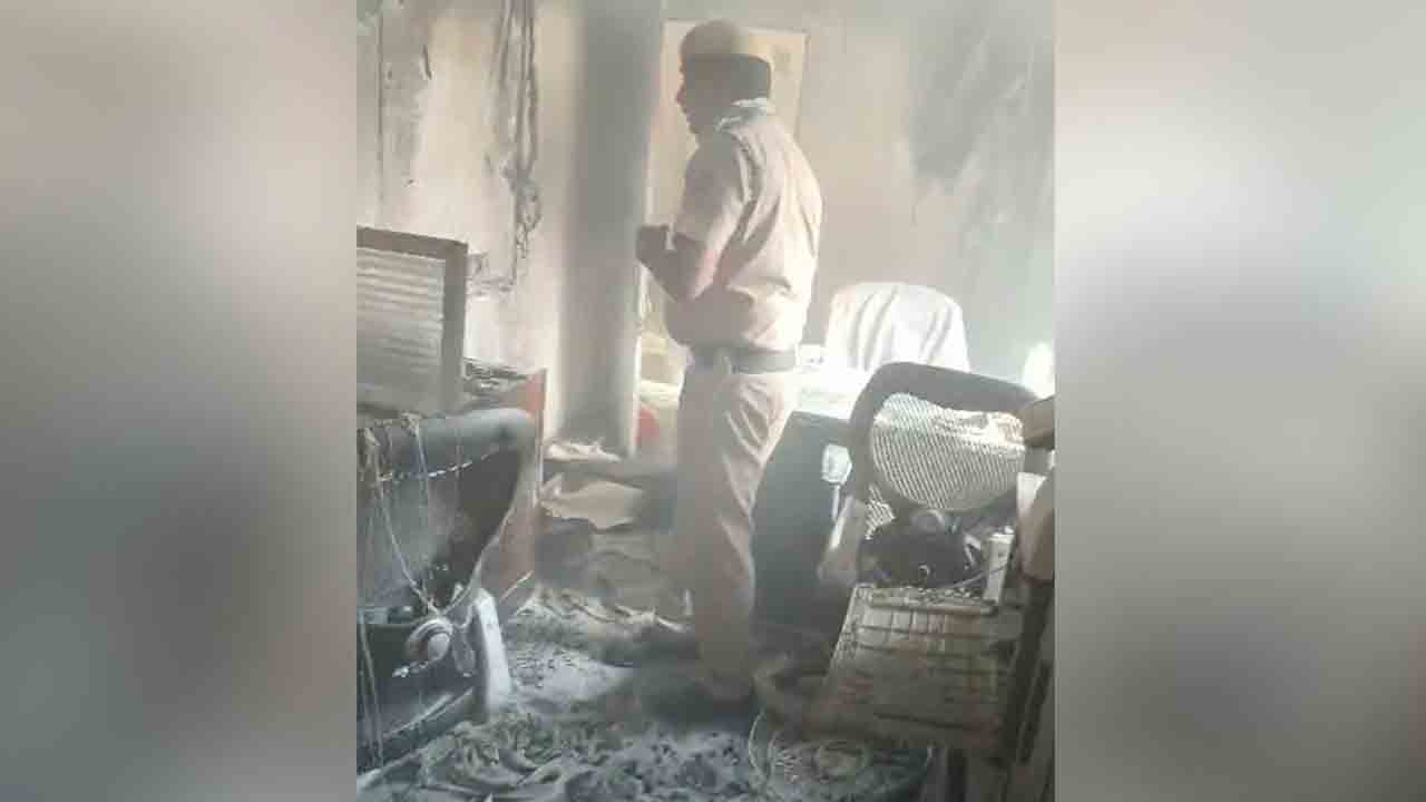 Fire Breaks | కేంద్ర హోంశాఖ కార్యాలయంలో అగ్నిప్రమాదం.. కాలిపోయిన పలు పత్రాలు