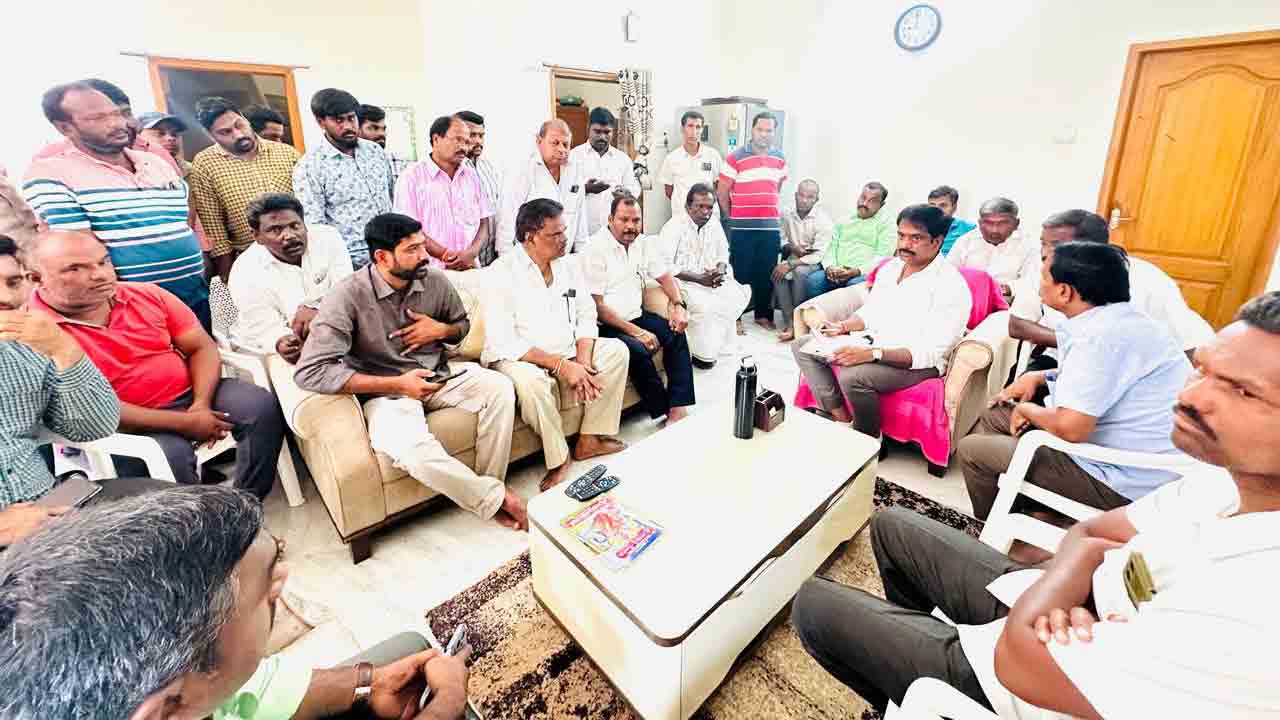 రోడ్‌షోను విజయవంతం చేయాలి