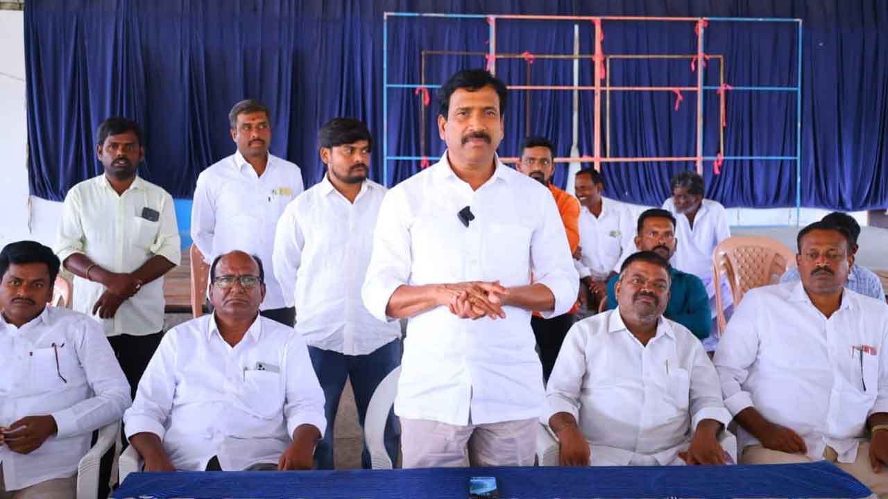 బీఆర్‌ఎస్‌ను వీడను.. కేసీఆర్‌తోనే ప్రయాణం