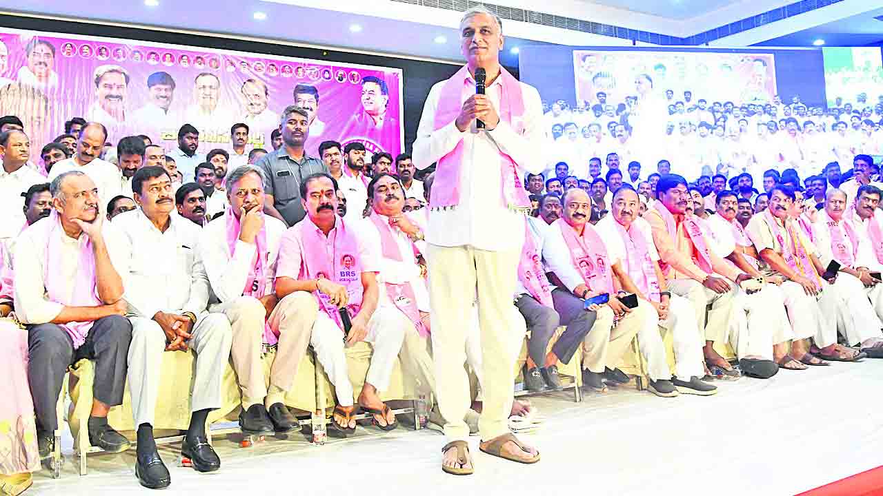 ప్రశ్నించే గొంతుక బీఆర్‌ఎస్‌ను గెలిపించాలి