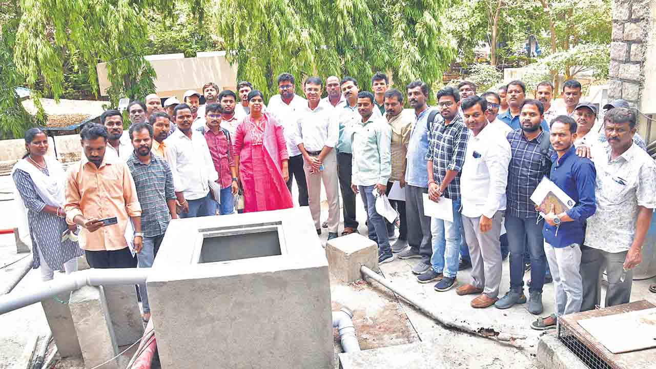 Ronald Ross | నీటి బొట్టుబొట్టును ఒడిసి పట్టాలి.. ప్రతి ఇంట్లో ఇంకుడుగుంతులు తప్పనిసరి: రోనాల్డ్‌ రాస్‌