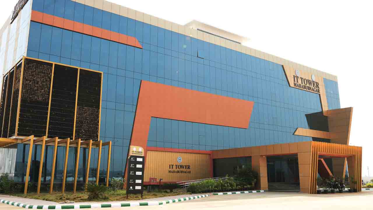 నీలినీడలు