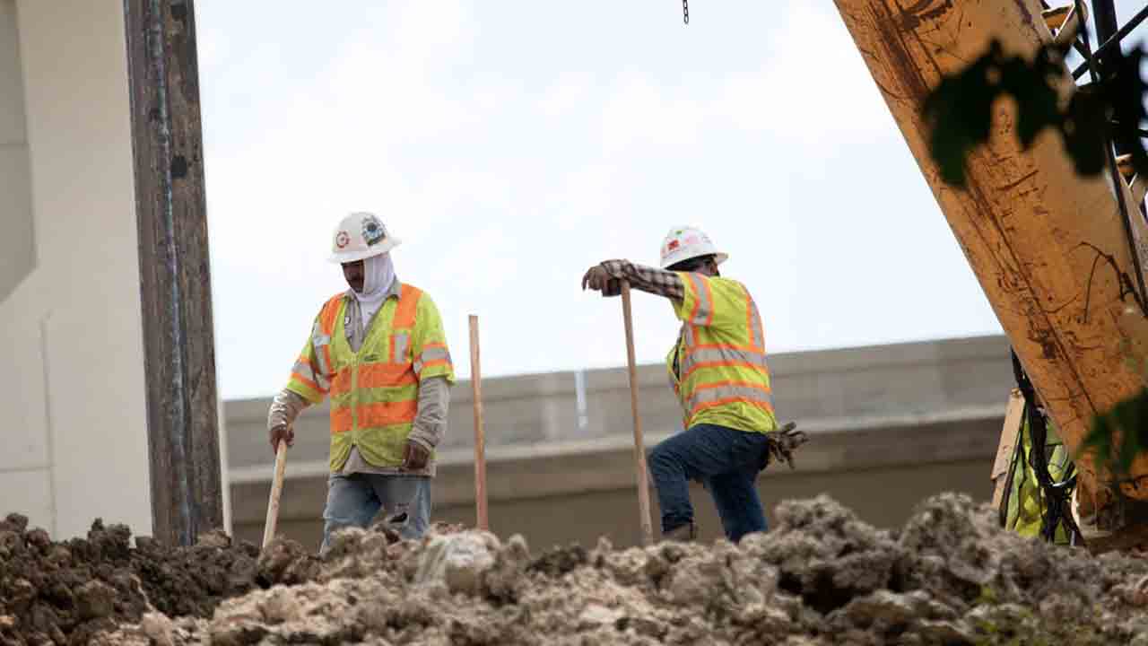 Israel | హమాస్‌తో యుద్ధంతో కార్మికుల కొరత.. ఇజ్రాయెల్‌కు వెళ్లనున్న 6 వేల మంది భారత శ్రామికులు