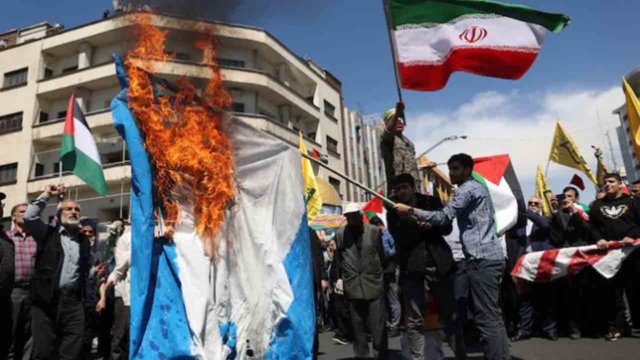 India advises citizens | ఇరాన్‌, ఇజ్రాయెల్‌ మధ్య ఉద్రిక్తత.. రెండు దేశాలకు ప్రయాణించవద్దని భారత   పౌరులకు సూచన