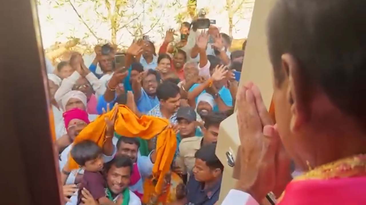 KCR | వేములపల్లిలో కేసీఆర్‌ కాన్వాయ్‌కు స్వల్ప ప్రమాదం