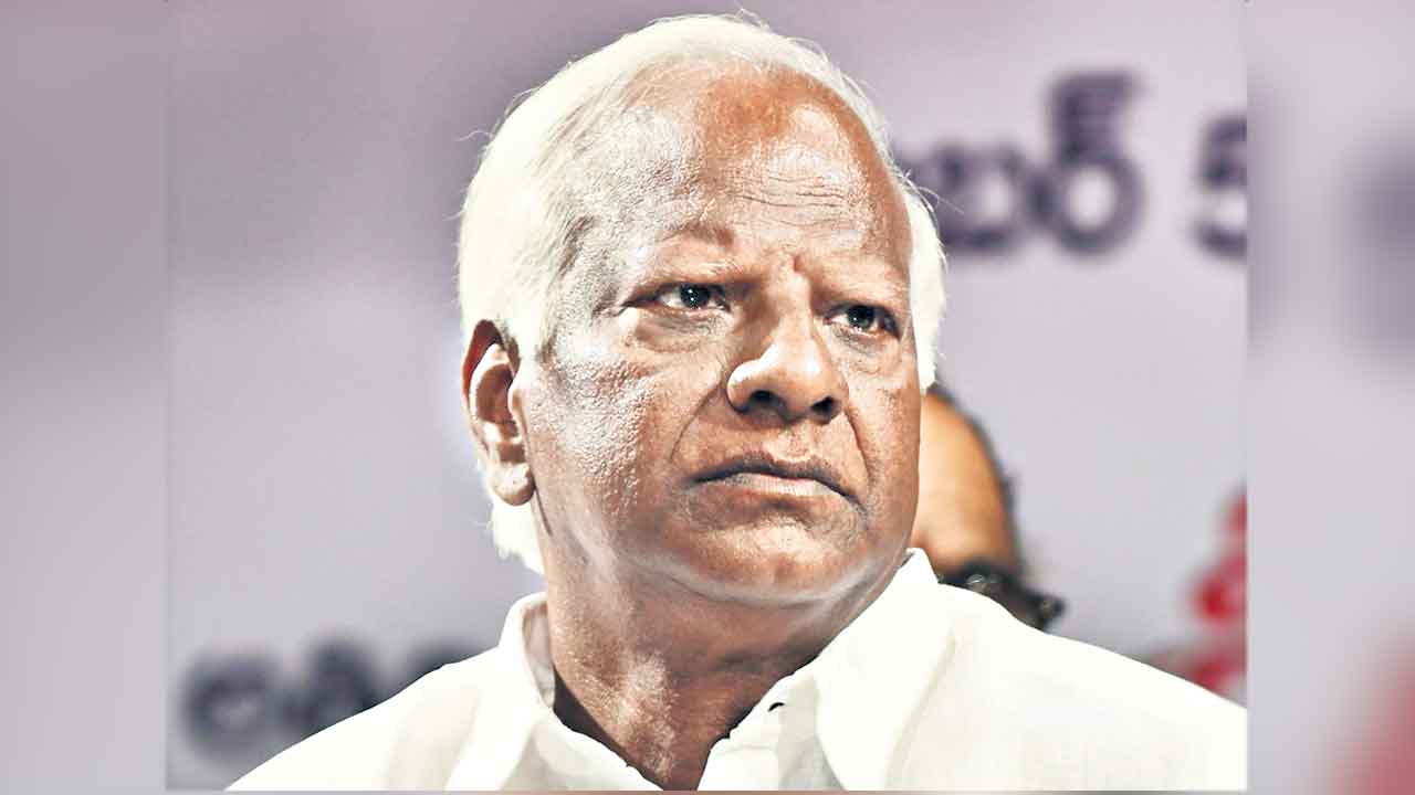 Kadiyam Srihari | కడియం టికెట్పై పీటముడి!.. శ్రీహరి అభ్యర్థి అయితేనే టికెట్ అంటూ కాంగ్రెస్ మెలిక?