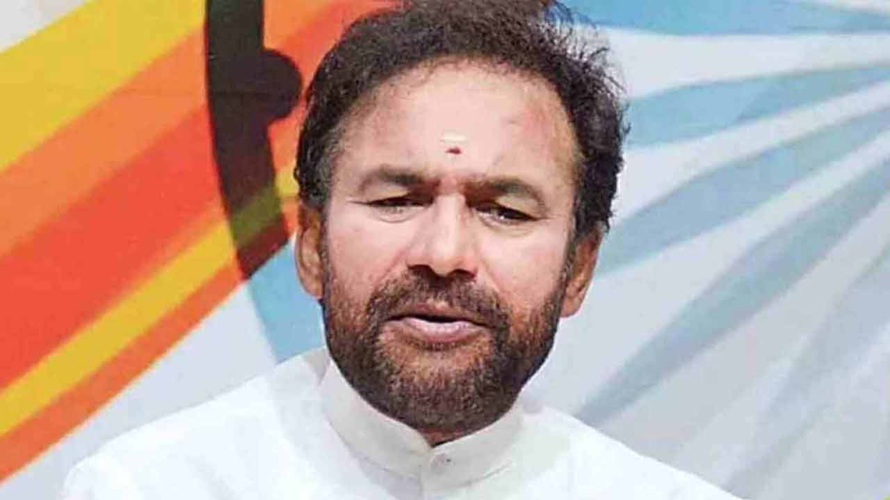 హామీలు అమలు చేయకుంటే దిగిపో..