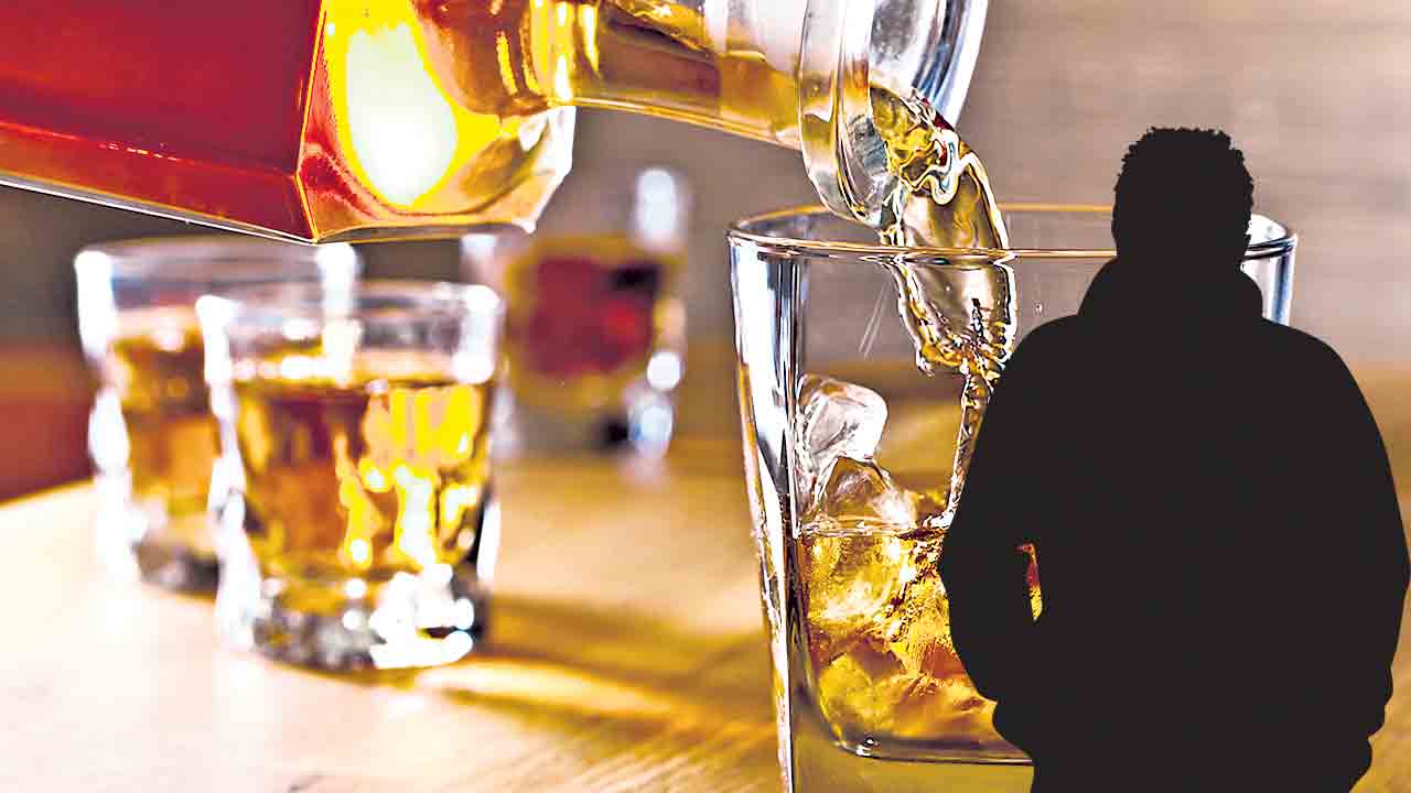 లిక్కర్‌ లీడర్‌..!