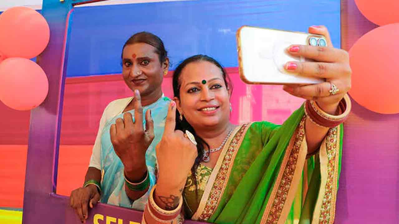 Lok Sabha Elections | లోక్‌సభ ఎన్నికల రెండో దశ పోలింగ్‌ షురూ.. బరిలో రాహుల్‌, హేమమాలిని