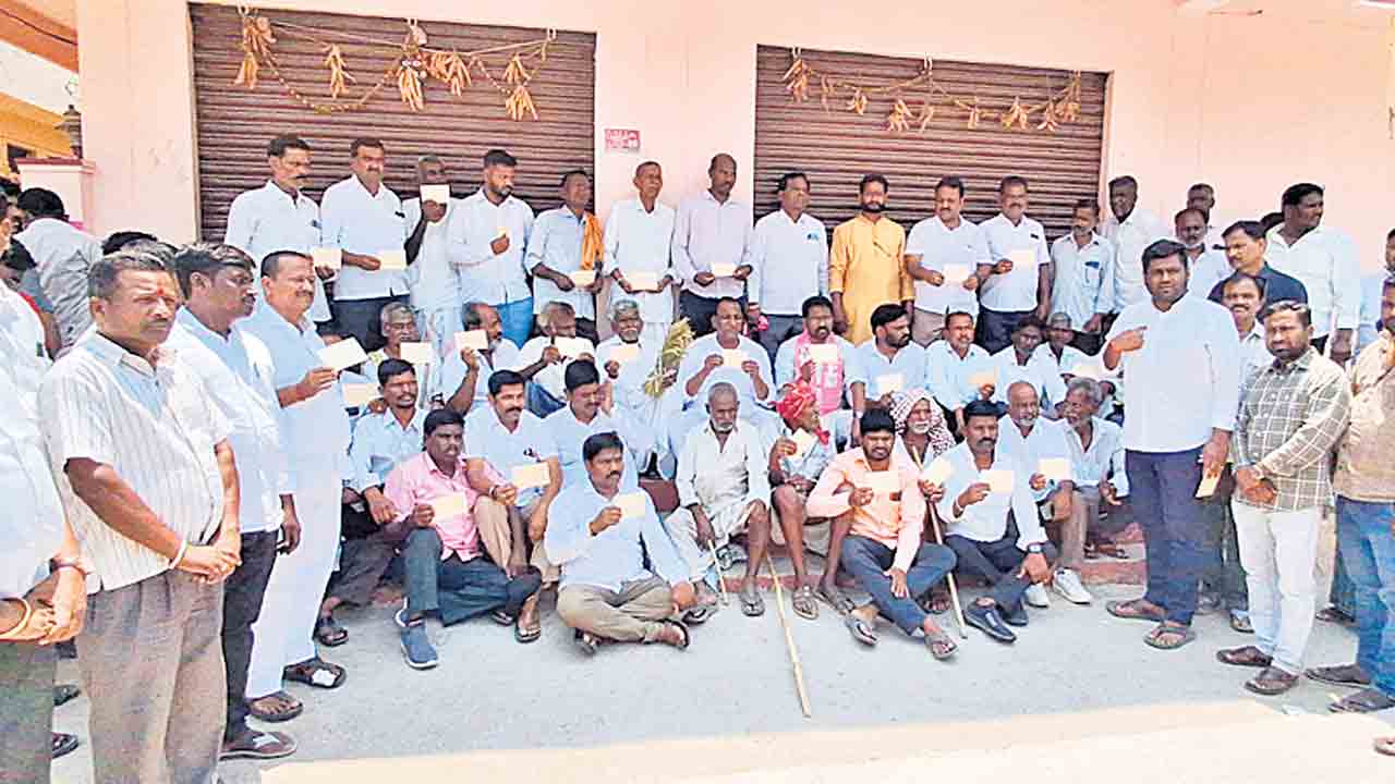 Shamirpet | జగ్గంగూడలో రైతు సమస్యలపై పోస్టుకార్డులతో నిరసన