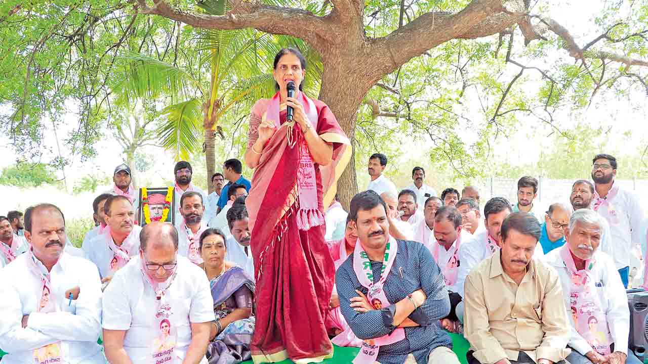 ఆ ఇద్దరికీ బుద్ధి చెబుదాం..