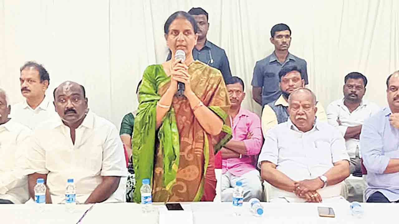 గొంతెత్తి కొట్లాడేది బీఆర్‌ఎస్సే