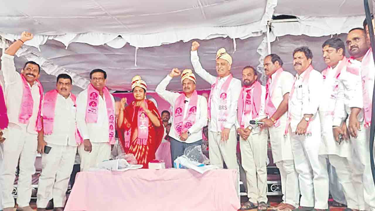 బీఆర్‌ఎస్‌ను ఆశీర్వదించండి