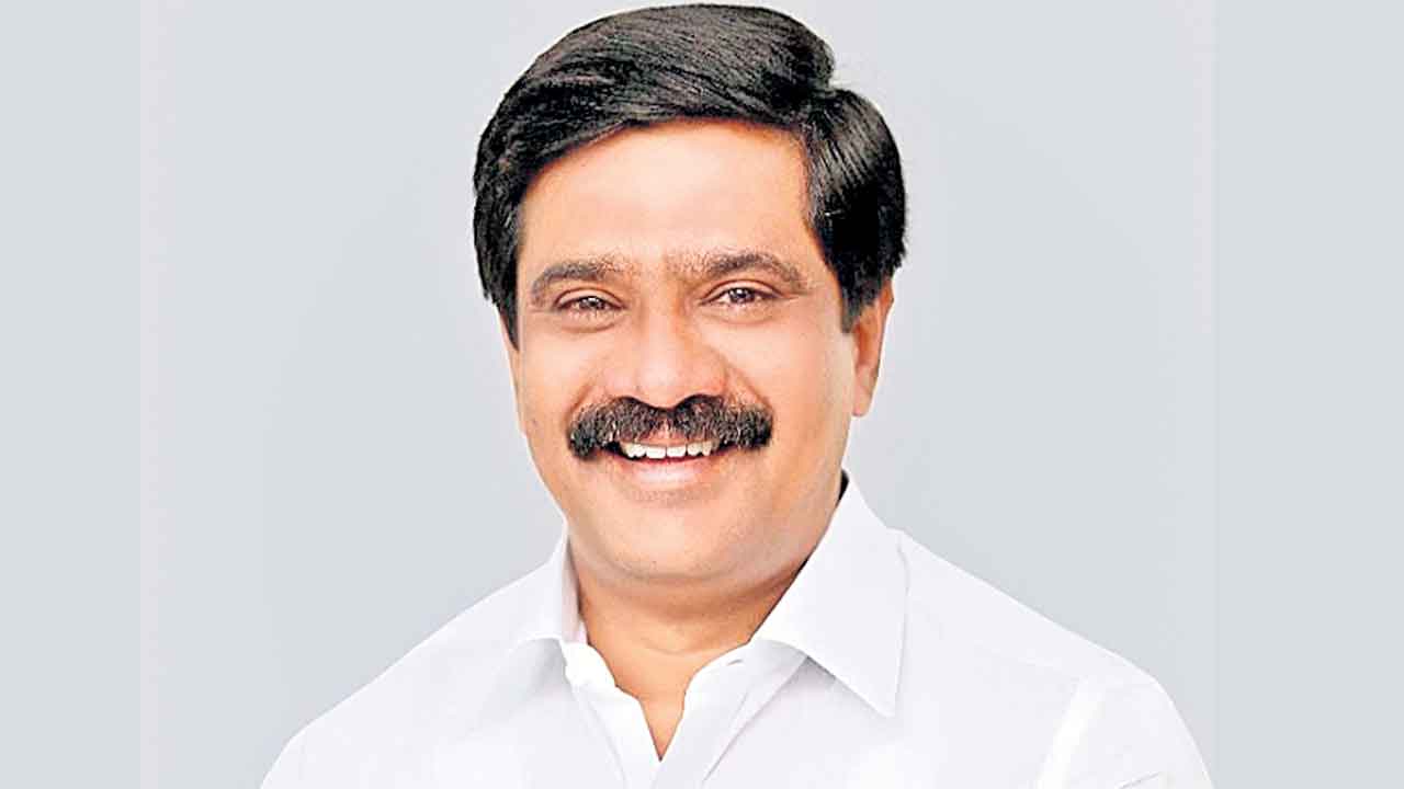 అధికారం పదవులు లేకుంటే బతకలేమా.. పోచారాన్ని నిలదీసిన ప్రశాంత్‌రెడ్డి