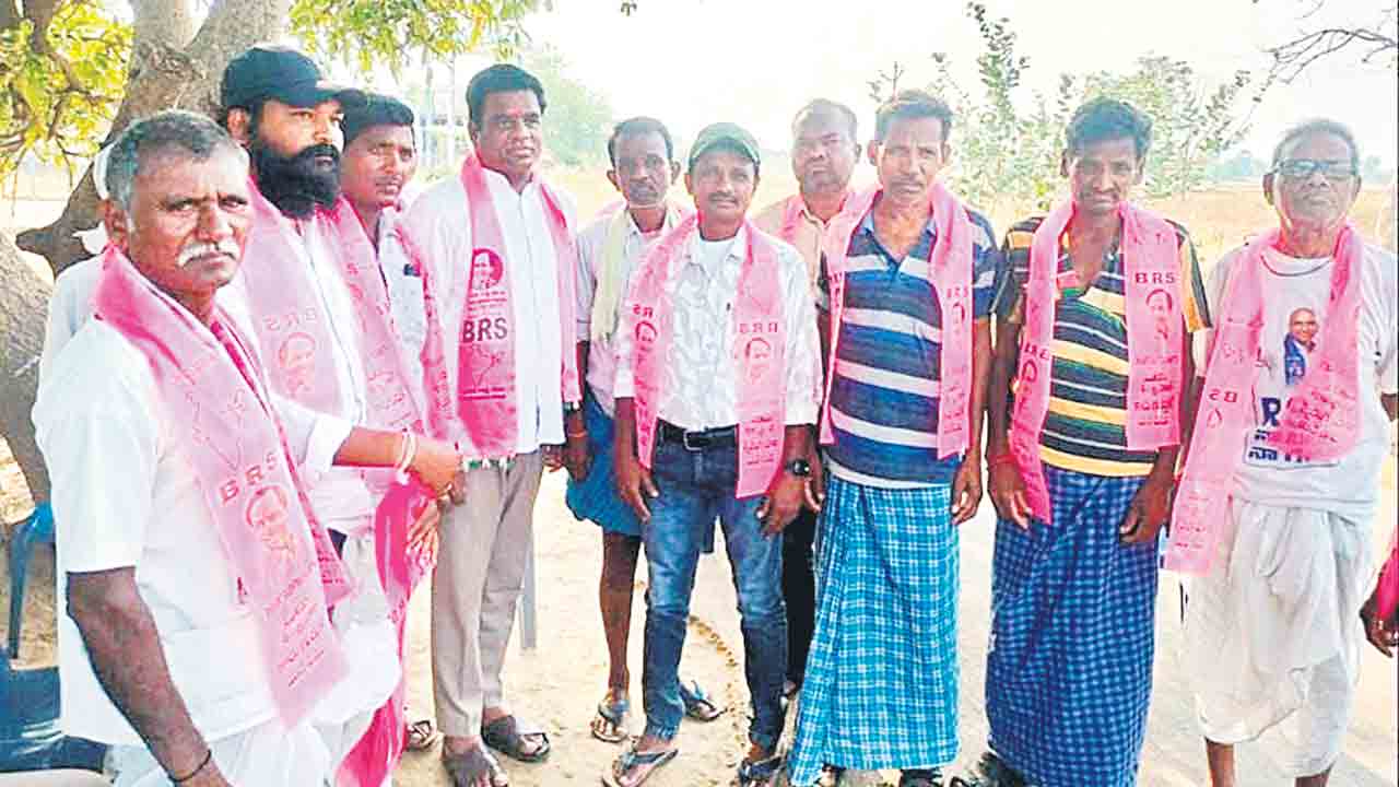 ఎమ్మెల్సీ సమక్షంలో బీఆర్‌ఎస్‌లో చేరికలు