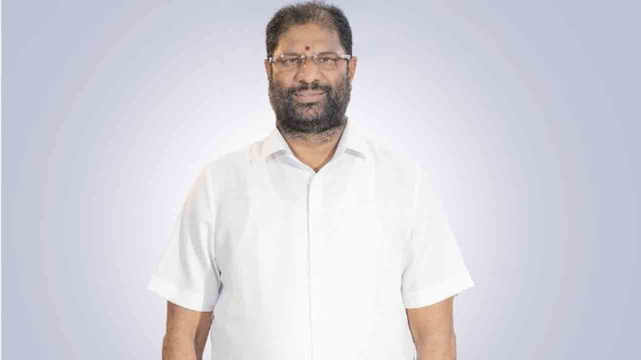 తెలంగాణ సారథి బస్సుయాత్రను విజయవంతం చేయండి