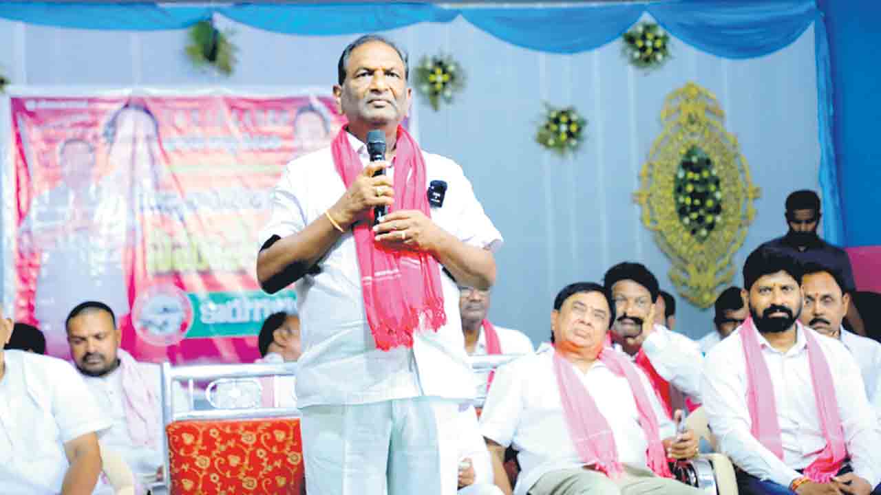 అభివృద్ధి అంటే కేసీఆర్‌ సర్కారుదే