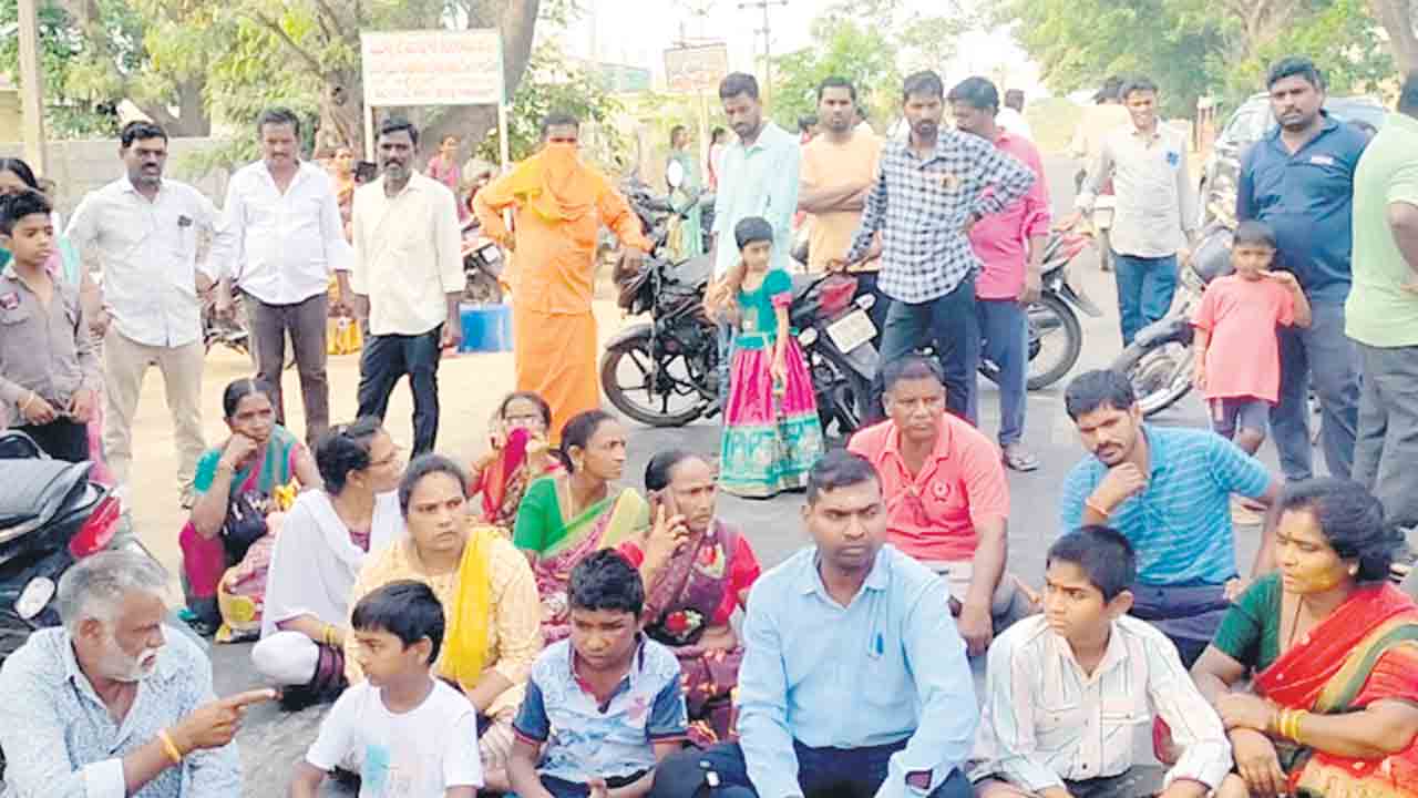 అల్లీపూర్‌ గురుకులంలో విద్యార్థుల మధ్య గొడవ