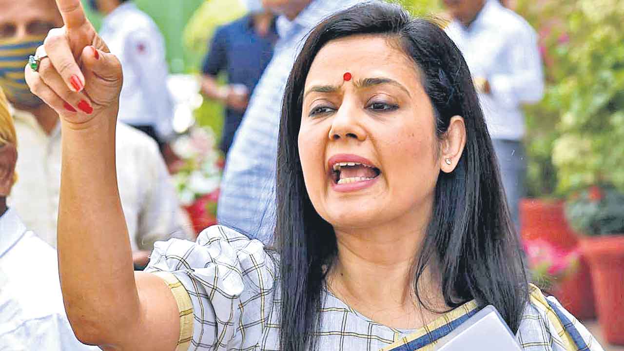 Mahua Moitra | సీబీఐ డైరెక్టరూ బీజేపీ టికెట్‌పై పోటీ చేస్తారేమో! ప్ర‌శ్నించిన‌ మహువా మొయిత్ర