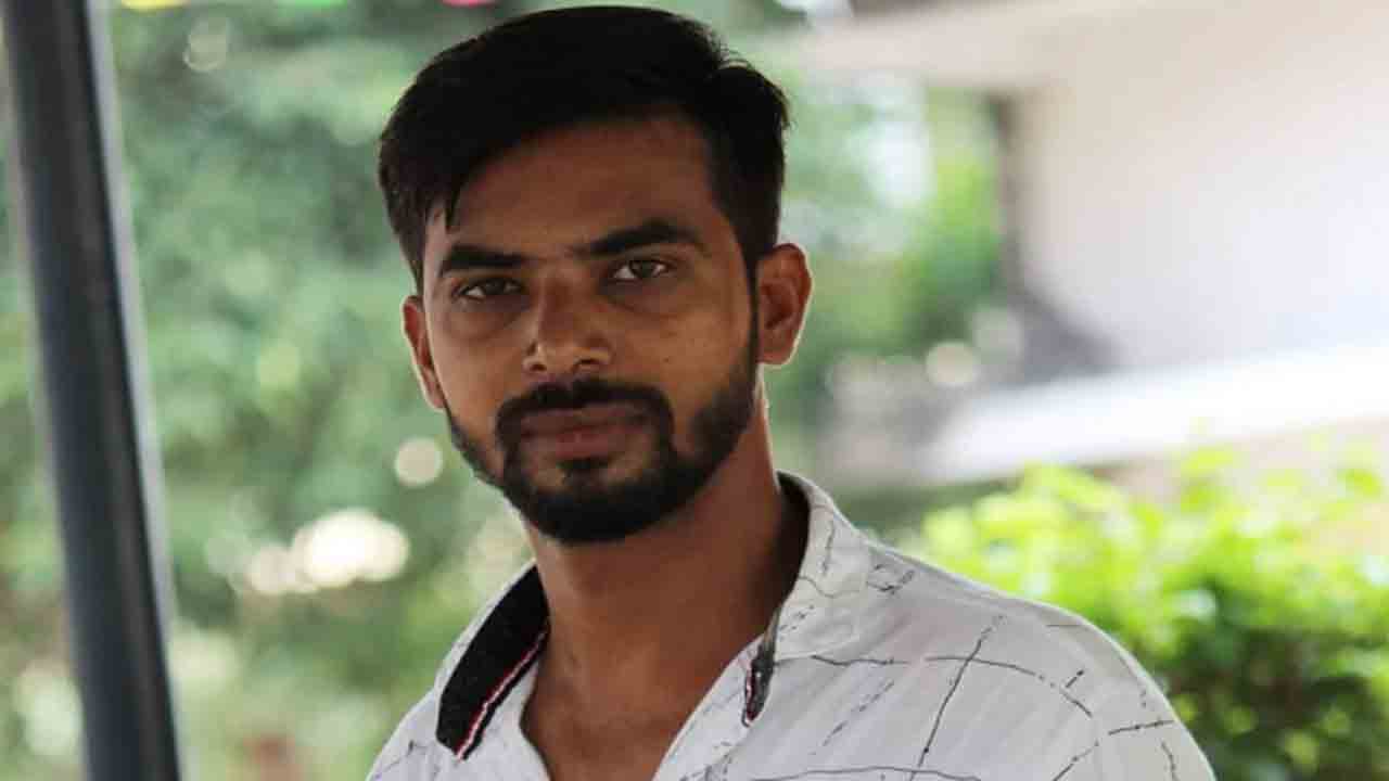 Man Killed For Staring At Women Smoking | స్మోక్‌ చేస్తున్న అమ్మాయిలను తదేకంగా చూశాడు..   ఘర్షణలో హతమయ్యాడు