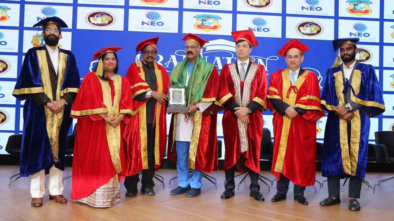 NRI News | యుద్ధాన్ని జ‌యించిన అమ్మాయిలు!