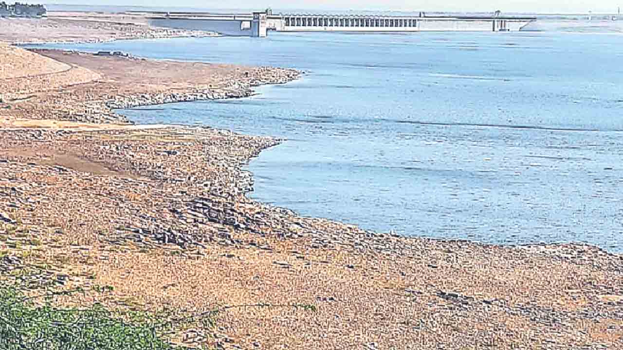 Nagarjuna Sagar | డెడ్‌స్టోరేజీకి నాగార్జున సాగర్‌.. హైదరాబాద్‌ తాగునీటి సరఫరాపై తీవ్ర ప్రభావం
